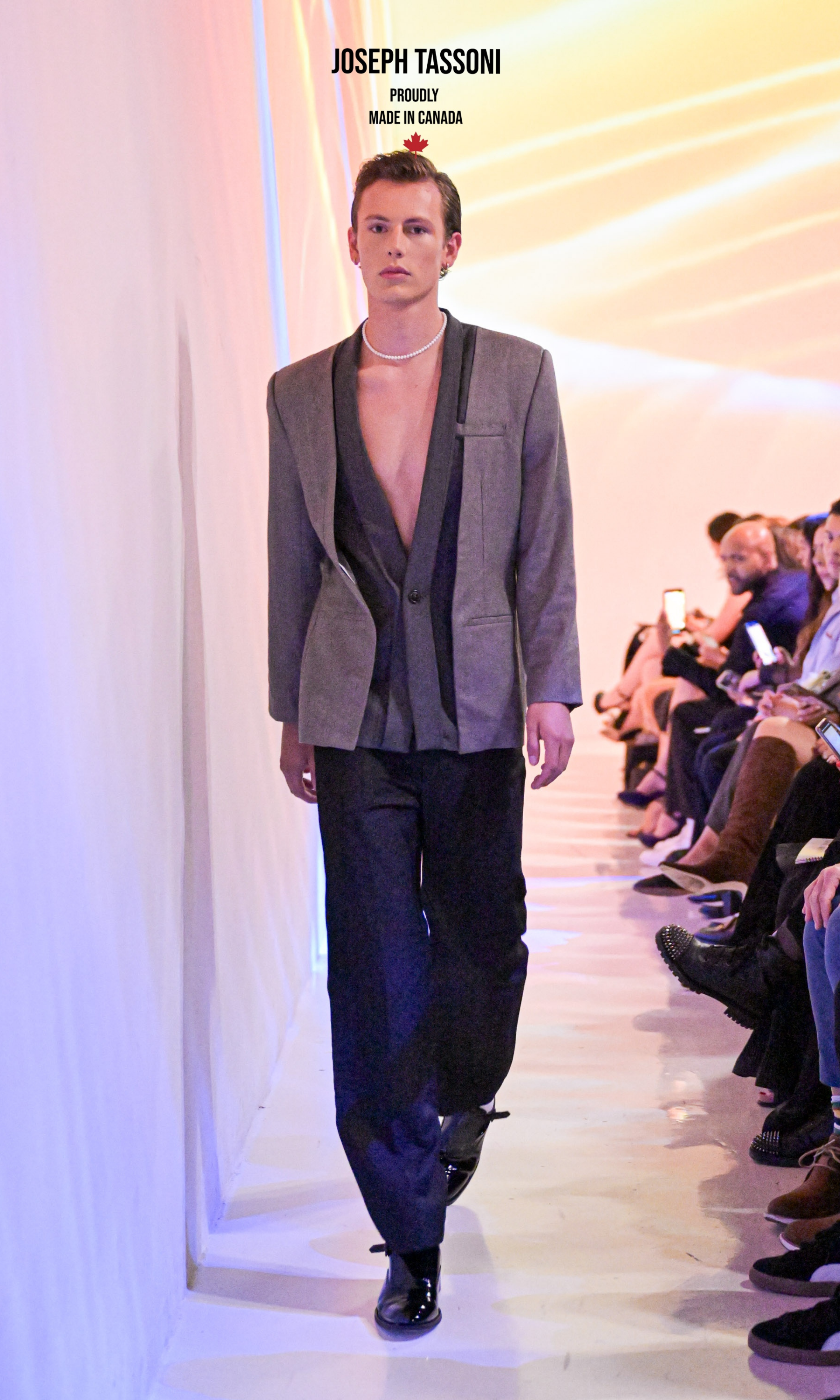 Joseph Tassoni Men’s Built-In Collar Double Blazer